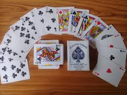 Jenis Permainan kartu remi yang bisa kalian mainkan waktu Barbeque bareng temen